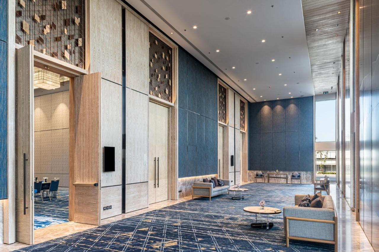 Novotel Bangkok Future Park Rangsit Патхумтхани Экстерьер фото